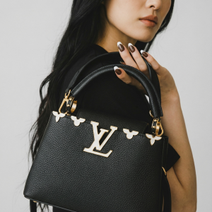 Sac Capucine Noir en Cuir Taurillon - Louis Vuitton
