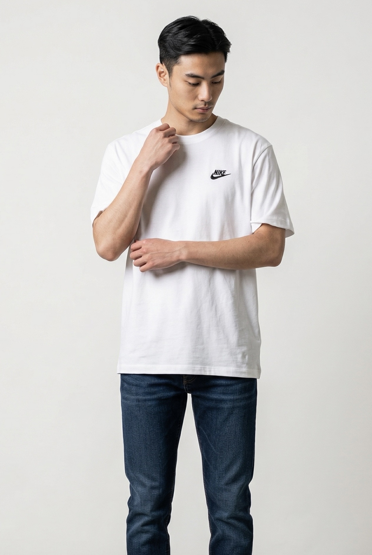 t-shirt-brode-en-coton-blanc-nike