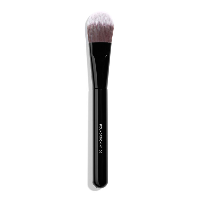 chanel-pinceau-fond-de-teint